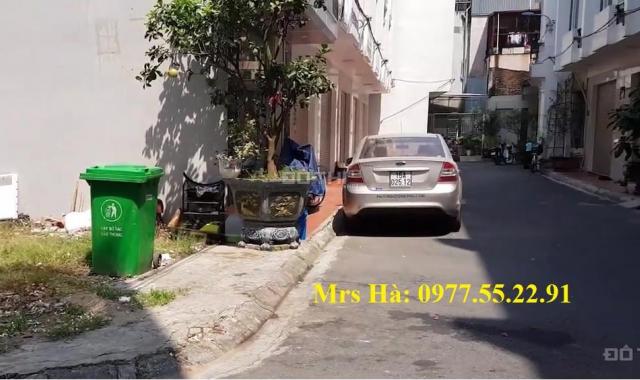 Cần bán nhà 4 tầng đẹp chính chủ phố Văn Cao - miễn trung gian, Mrs Hà 0977552291