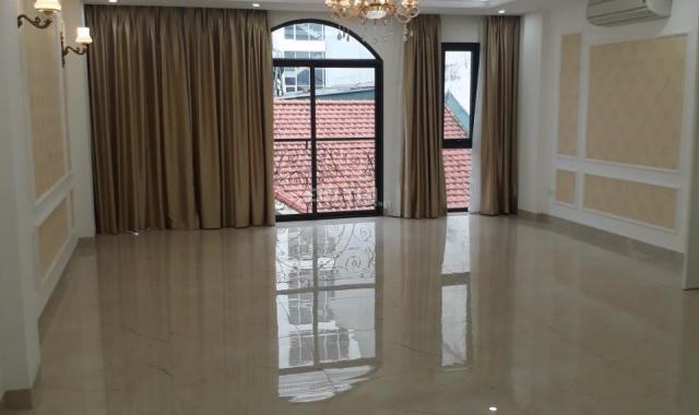 Bán nhà phố Trung Hòa, Cầu Giấy, 112m2, MT 6.2m, ô tô đỗ cửa, kinh doanh, văn phòng