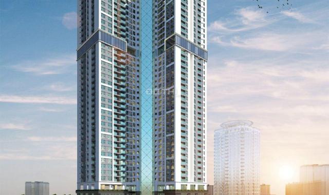 Bán căn chung cư tầng 18, DT: 82,4 m2, 2PN, hướng ĐN, tòa Golden Park Tower tại TT Cầu Giấy