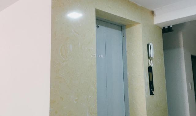 Bán trước tết nhà mới 6 tầng, 55m2 phân lô phố Yên Lạc, thang máy, ô tô tải đỗ cửa, SĐCC