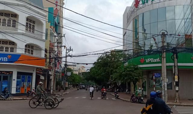 Hàng hiếm duy nhất, dãy nhà phố 1 trệt 1 lầu mặt tiền đường Nguyễn Thái Học, TP. Quy Nhơn