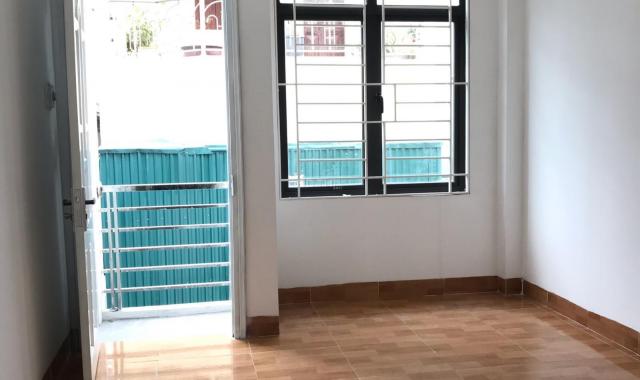 CC bán nhà phố Vũ Tông Phan, DT 42m2 x 4 tầng, thoáng trước sau, ô tô gần, giá 3.1 tỷ, 0984886520