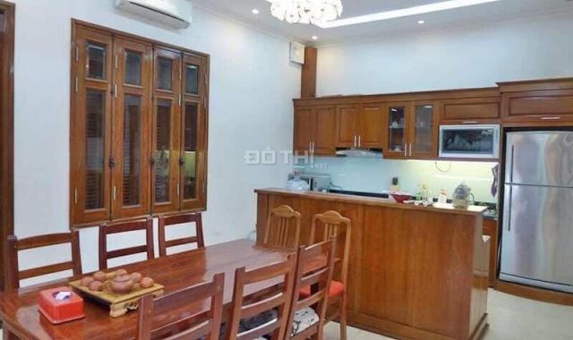 Bán nhà đường Nguyễn Hoàng, nhà đẹp thoáng trước sau có sân trước, DT 43m2, 3.8 tỷ, LH 0931220777