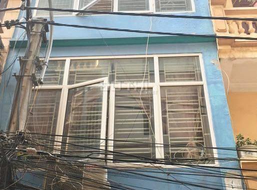 Cho thuê nhà riêng ngõ 16 Trần Quốc Hoàn, 4 tầng ở và bán hàng online, vp công ty