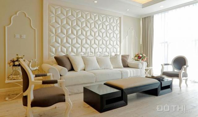 Cho thuê căn hộ 103m2 3PN đầy đủ nội thất tại tòa R6 chung cư Vinhomes Royal City Nguyễn Trãi