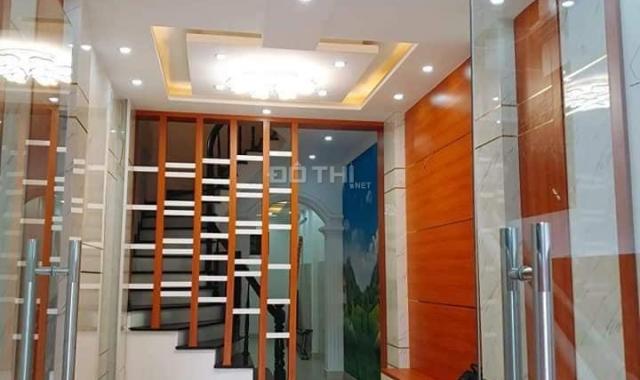 Bán nhà Giáp Nhất 64m2, 4T, ô tô đỗ cửa, 2 thoáng, kinh doanh, giá 5.4 tỷ