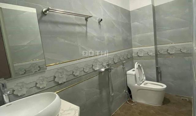 Bán nhà Lê Thanh Nghị, nhà đẹp, lô góc, 50m2, nhỉnh 4 tỷ