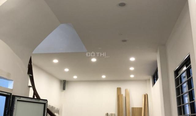 Bán nhà DT khủng, với 60m2, giá ưu đãi cực kỳ cho KH mua nhà khai xuân. Chỉ căn độc lập duy nhất