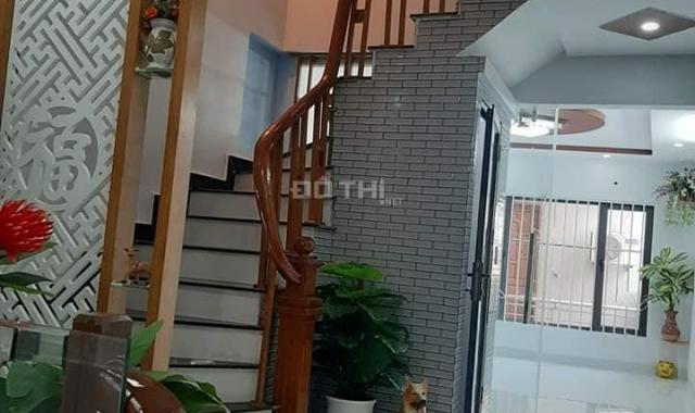 Bán nhà ngõ 99 Định Công Hạ, Hoàng Mai, 35m2 x 5 tầng giá 2,5 tỷ, ô tô đỗ cửa