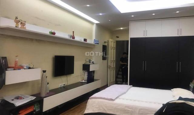 Nhà Cảm Hội - trung tâm quận Hai Bà Trưng 73m2 - ngõ ô tô vào nhà, mt 5,5m, KD tốt, 50 m ra phố