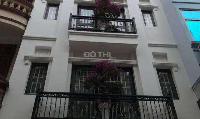 Cần bán nhà mặt ngõ Nguyễn Ngọc Vũ, Cầu Giấy, DT 65 m2, giá 14 tỷ vị trí đẹp kinh doanh tốt