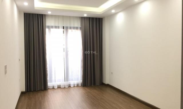 Nhà đẹp, mua luôn, kẻo tết, Liên Cơ, Hàm Nghi, 40m2*6T, ôtô đỗ cửa, kinh doanh tốt. Giá 4,75 tỷ