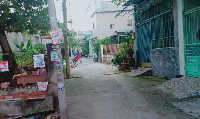 Kẹt tiền bán gấp nhà 3 mặt tiền đường 24 Nguyễn Xiển, Quận 9
