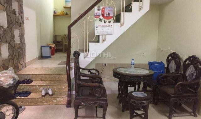 Bán nhà Vạn Phúc 40m2, 4 tầng, ô tô đỗ 15m, giá 2.65 tỷ, lh Thực 0989015276