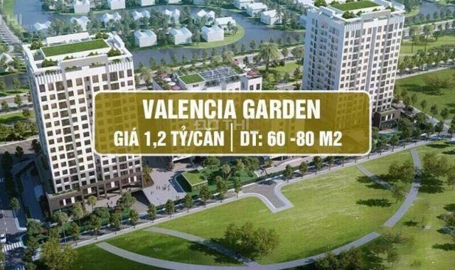 Bán căn hộ 2PN dự án Valencia Garden - CT19B KĐT Việt Hưng, ban công view Vinhomes, giá 23tr/m2