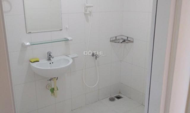 Cần tiền bán gấp căn hộ Hoa Sen, Q11, 64m2, nhà sạch thoáng mát giá 2,45 tỷ