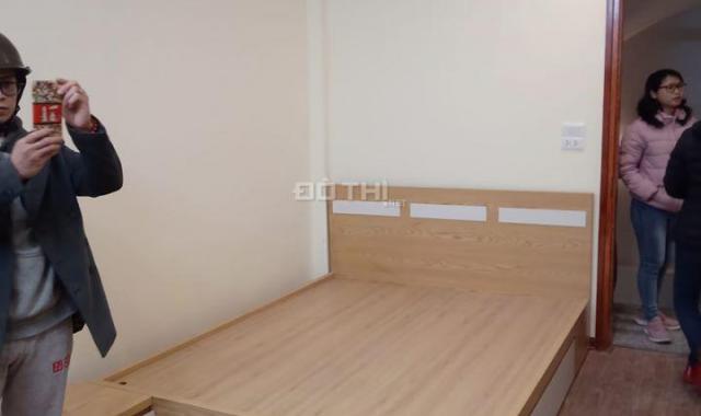 Bán nhà phố Hoàng Mai, 30 m2, 5 tầng, 2.9 tỷ, nhà mới đẹp, liên hệ 0945818836