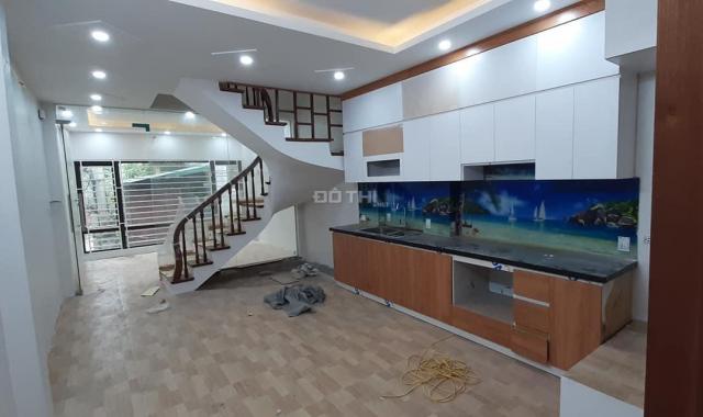 Bán nhà Âu Cơ, 42 m2, 5T, 3.3 tỷ, ba gác tránh, phố mới