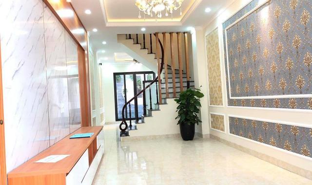 Bán nhà mới xây ngõ 213 Giáp Nhất, Thanh Xuân, hai thoáng 62m2 x 4T, giá 5.4 tỷ có TL