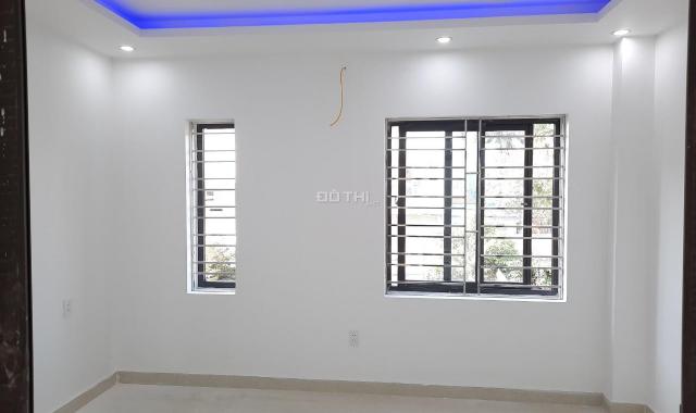 Bán nhà 3 tầng, 50m2, hướng Nam, thôn Quỳnh Hoàng, Nam Sơn, giá 1,1 tỷ