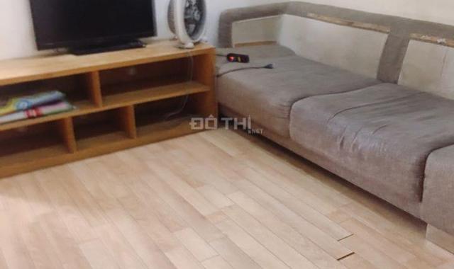 Bán căn chung cư 75m2 gồm 3 PN, có nội thất, tòa CT4 DN3 Bắc Linh Đàm, giá 1,35 tỷ. LH 0963289215