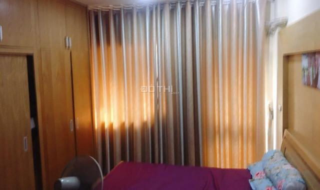 Bán căn chung cư 75m2 gồm 3 PN, có nội thất, tòa CT4 DN3 Bắc Linh Đàm, giá 1,35 tỷ. LH 0963289215