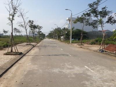 Chính chủ bán lô đất sát đường Nguyễn Sinh Sắc, ngay TT Quận Liên Chiểu, gần biển. LH 0985 146 345