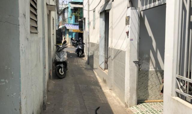 Bán gấp nhà hẻm ngay giữa chợ đường Trần Văn Ơn, P. Tân Sơn Nhì, Q. Tân Phú