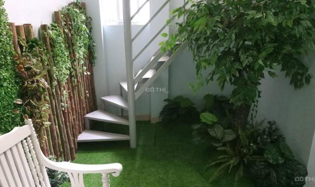 Bán nhà đẹp nhất phố Ngọc Lâm 37m2, giá hạt rẻ cho vợ chồng trẻ