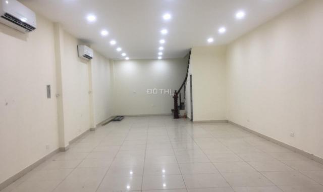 Cho thuê nhà liền kề tại KĐT Yên Hòa, Cầu Giấy. DT: 85 m2 * 4.5 tầng, MT: 5m