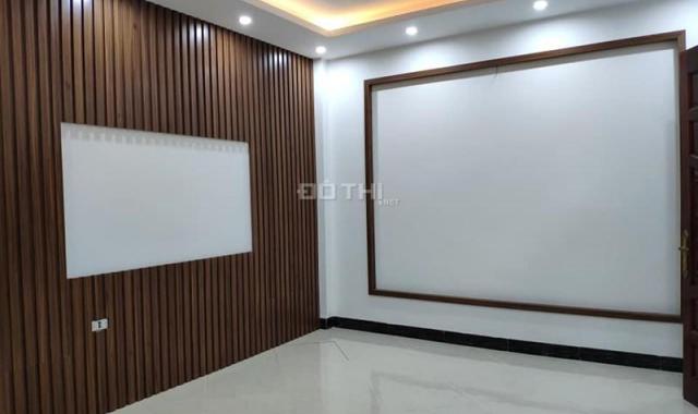 Bán tòa nhà doanh thu 222.61 triệu/tháng, quận Đống Đa, 150 m2 x 10 tầng, MT 8 mét