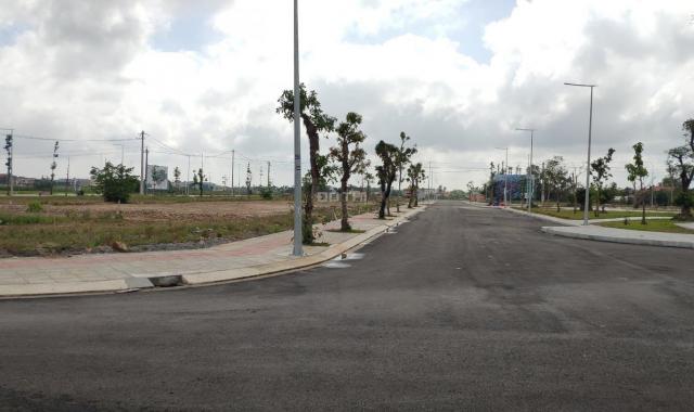 Lô góc 2 mặt tiền đường Nguyễn Duy Cung, trung tâm La Hà, Quảng Ngãi, đối diện công viên trung tâm