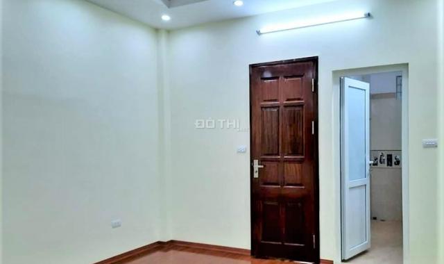 Nhà đẹp Giáp Bát, Giải Phóng 45m2x5T, 2 thoáng, gần bãi ô tô, kinh doanh, SH quay đầu, chỉ hơn 4 tỷ