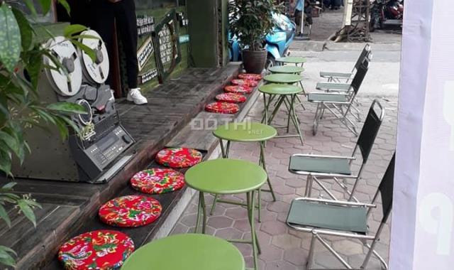 Chuyển nhượng cửa hàng KD bánh mỳ full đồ tại phố Mã Mây, giá 20 triệu/th