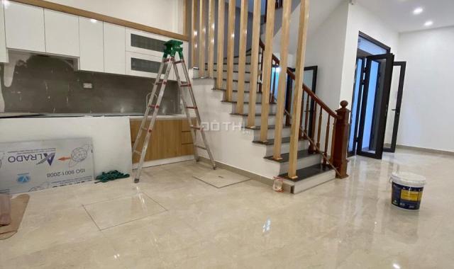 Bán nhà Tựu Liệt, Thanh Trì (45m2 x 5T), 2 thoáng, ô tô cách 10m, ngõ rộng, 2.55 tỷ. LH: 0964238296