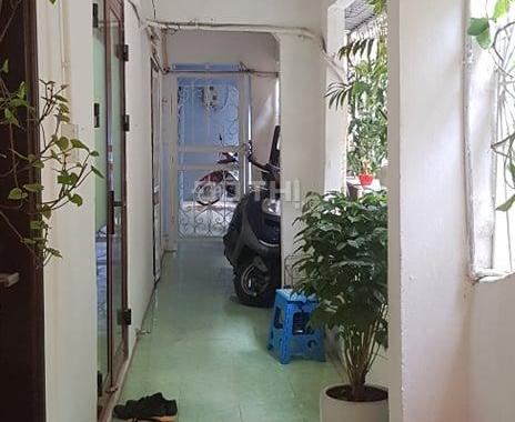Bán căn hộ tập thể tầng 2 khu A1 Ngọc Khánh, ngõ 20 Nguyễn Công Hoan, Ba Đình giá 1,75 tỷ
