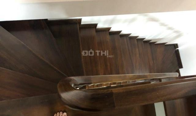 CC bán nhà đẹp về ở ngõ 448, Vĩnh Hưng, Hoàng Mai 32m2, 5T, MT rộng, ô tô cách nhà 10m, 2,5 tỷ TL