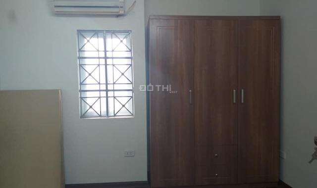 Bán gấp nhà Thịnh Quang, 38m2, 4 tầng, chỉ 3.8 tỷ, gần phố