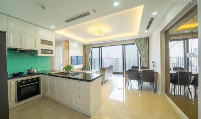 Cho thuê căn 2PN tại Vinhomes D'Capitale Trần Duy Hưng, full nội thất chỉ về ở. LH: 0354428482