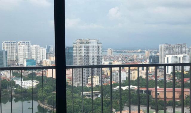 Bán căn hộ Discovery 302 Cầu Giấy, DT 155m2, căn góc tầng 24, view hồ Nghĩa Tân