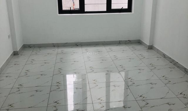 Bán nhà CĐT phân lô xây dựng đường Hà Trì 1, ô tô đỗ cổng nhà. DT 30m2 x 5T, giá 2.6 tỷ