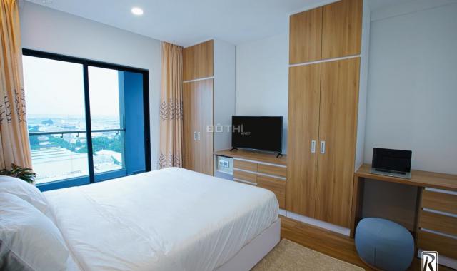 Bán căn hộ cạnh Holiday Inn & Suites Saigon Airport Cộng Hòa tầng 8 giá 2.45 tỷ, LH 0908982299