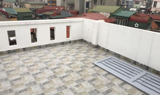 Tôi cần bán nhanh nhà Kim Ngưu, HBT, 5T 40m2, gara ô tô, 5.9 tỷ