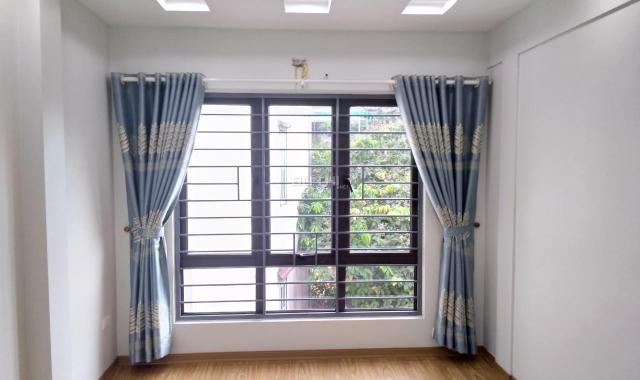 Năm mới bán nhà mới 5 tầng 51m2 Hoàng Hoa Thám, Ngọc Hà, Ba Đình, lô góc 6PN, 2 thoáng, 4,8 tỷ