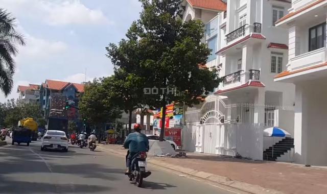 Bán lô đất mặt tiền đường Nguyễn Thị Thập, phường Bình Thuận, Q7, 204 m2, 32 tỷ