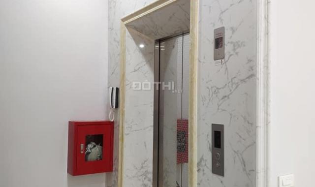 Tòa nhà phố Kim Mã 52m2 x 10T, thang máy, gara ô tô, doanh thu 140tr/th, 16 tỷ