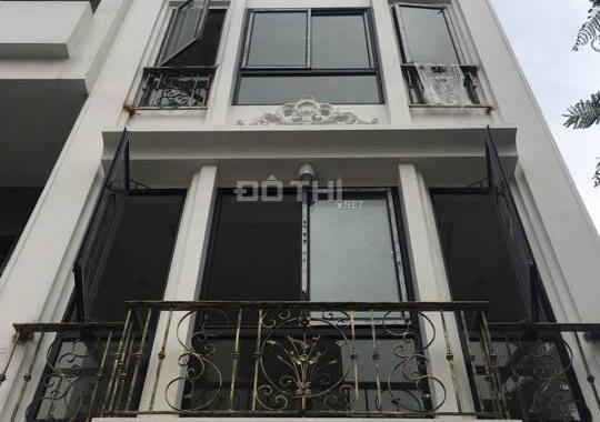 Bán nhà ngõ 58 Nguyễn Khánh Toàn, DT 50m2 x 5T, ô tô cách 70m, giá 5,1 tỷ