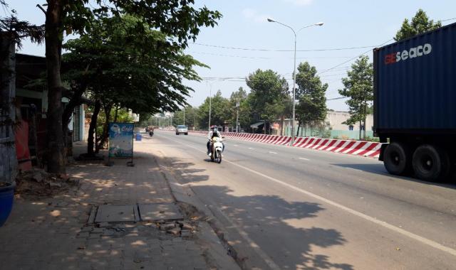 Bán nhà mặt phố đường Nguyễn Thị Minh Khai DT 12x17m. TX Thuận An, Bình Dương