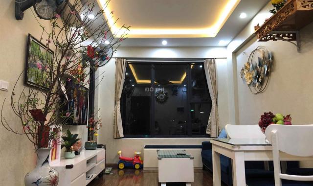 Cần bán căn hộ 02 PN, 63m2 tầng trung, full nội thất đẹp Green Stars