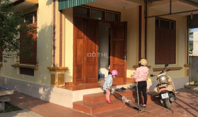 Bán nhà đẹp 2 tầng, P. Đông Mai, thị xã Quảng Yên, giá rẻ bất ngờ